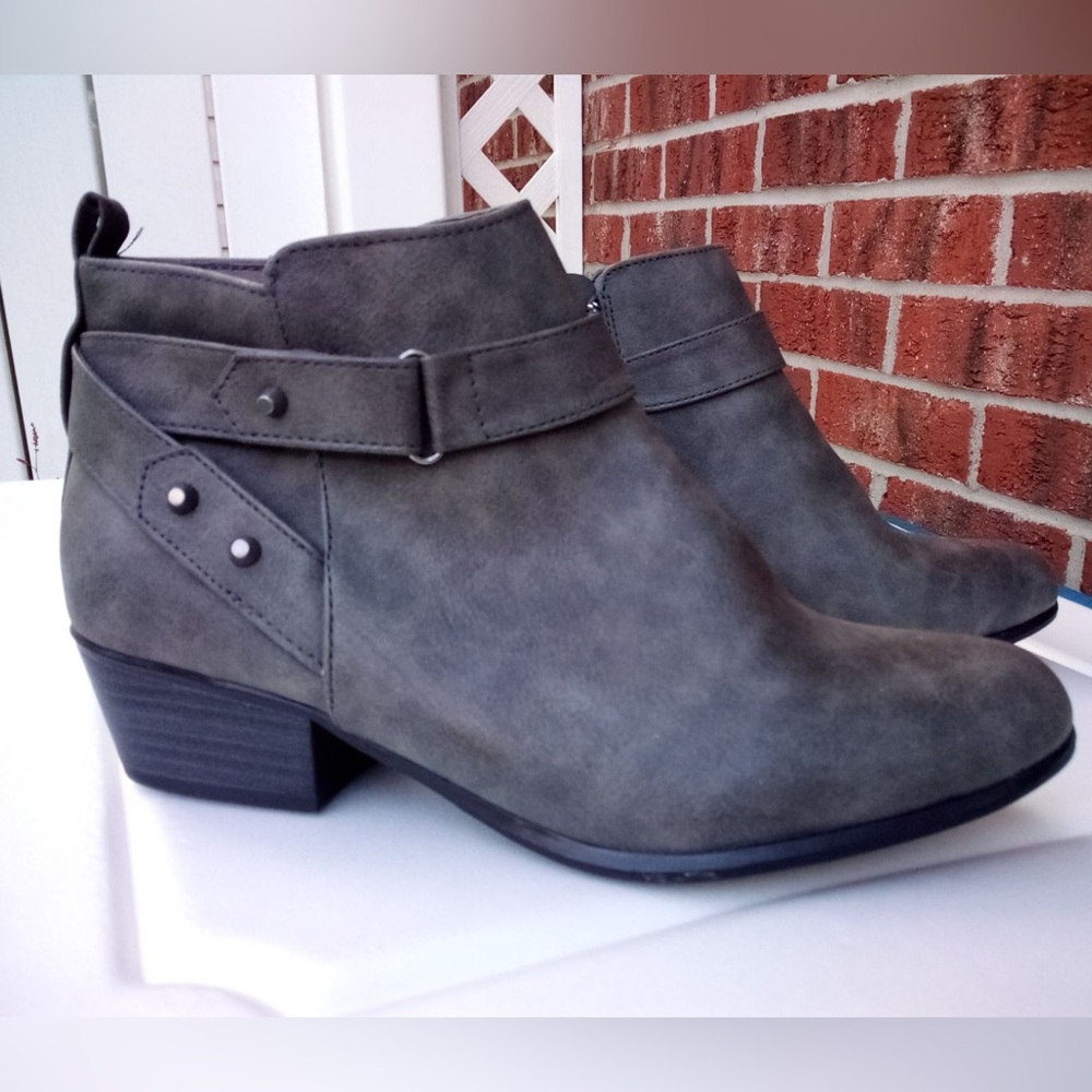 Women’s booties
